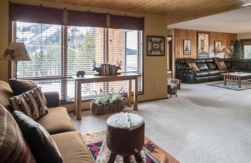Big Sky Casa | Skycrest 1714