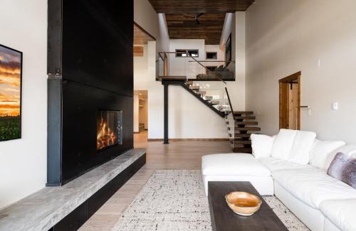Big Sky Casa | Skycrest Penthouse 1733