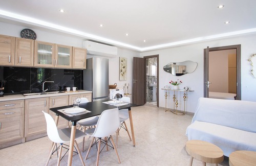 Skiathos Apartamento | SkyFrame Apartments