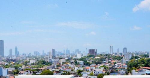 Pamankada East Apartamento | SkyGate Residences
