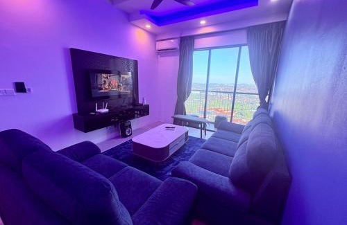 Central Seberang Perai Apartamento | SkyHigh Family suites - 3BR, swimming pool, KTV & Game sets & many more!