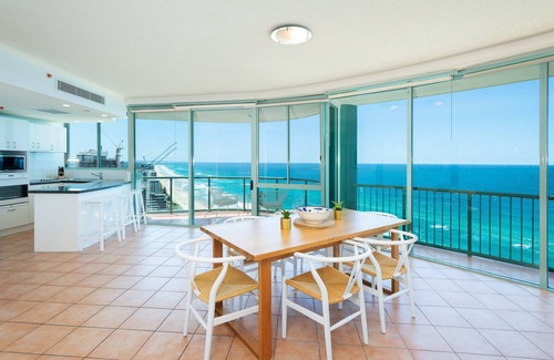 Main Beach Apartamento | Skyhome Sub penthouse 3 Bedroom Ocean View