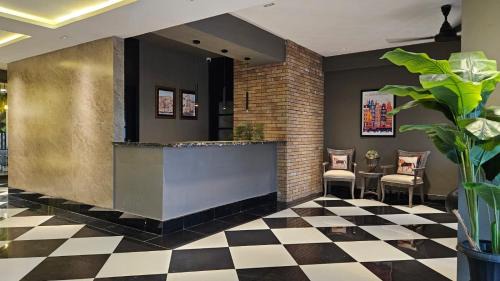 Islamabad Cama Y Desayuno | SkyHouse by Ace Luxe