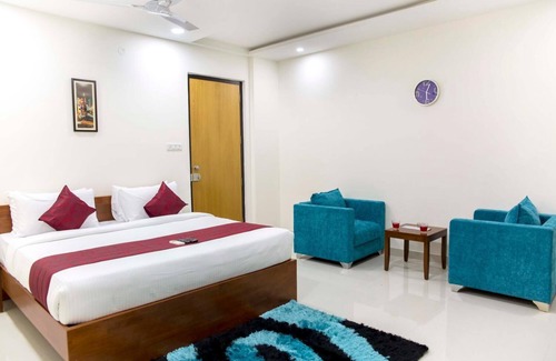 Banjara Hills Casa | SKYLA Serviced Apartments - Lotus Pond