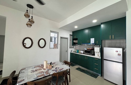 Puchong Condominio | Skylake Residence Luxury Family Holiday