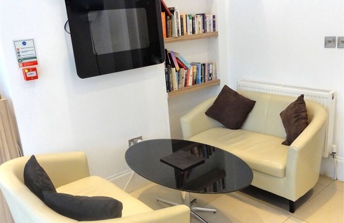 Heston Central Casa | Skylark B&B