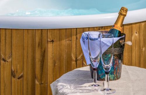 Bridport Casa | Skylark Yurt - Ukc6946