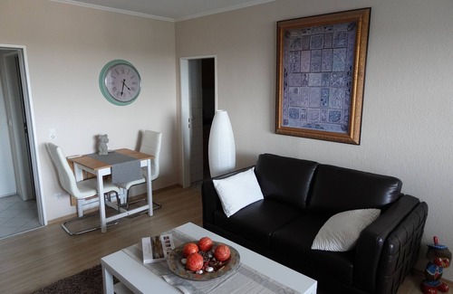 Bad Homburg v.d. Hoehe Condominio | Skyline view and in 20 minutes in FFM, at the trade fair or on the Feldberg!