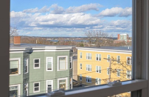 Parkside Apartamento | Skyline 138: Charming West End Mansard Penthouse
