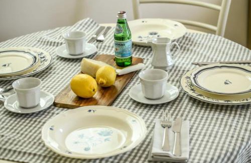 Herzliya Pituach Apartamento | Skyline 1BR Apartment with City and Sea View Sea N' Rent