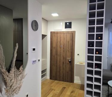 Novi Sad Apartamento | Skyline Apartments Free Parking