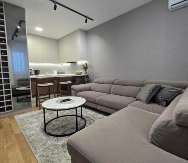 Novi Sad Apartamento | Skyline Apartments Free Parking