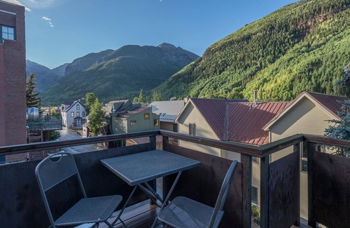 Telluride Condominio | SKYLINE EN MERIBEL: 2 HAB / 2 BA en Telluride, capacidad para 4