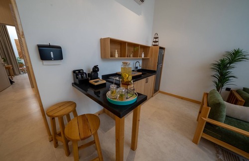 Dhahban Chalet De Esquí | skyline chalet