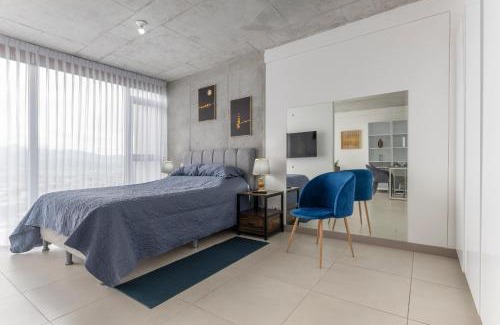 Curridabat Apartamento | Skyline iFreses, 22nd floor! AC, TV and Pool