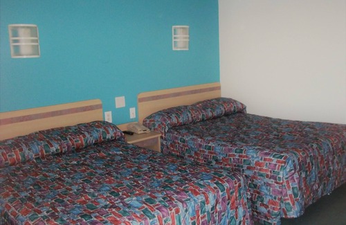 Conway Hotel | Skyline Inn