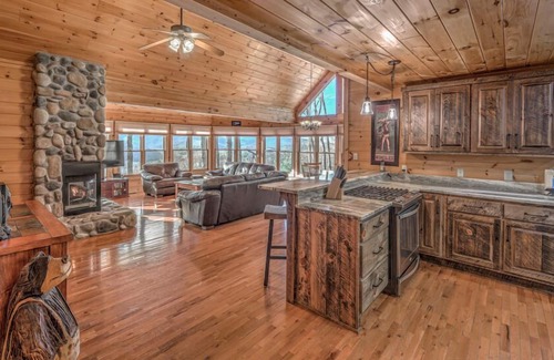 Blue Ridge Cabina | Skyline Lodge- Comunidad cerrada | Privado y pacífico | Camino pavimentado