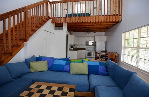 Jensen Beach Casa | SKYLINE LOFT EN EL CENTRO DE JENSEN BEACH