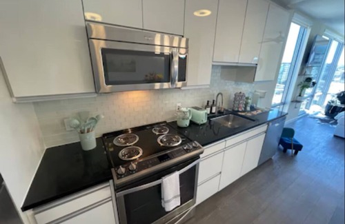 Mission Bay Apartamento | Skyline & Ocean Views I Faith-Filled SF Stay + Gym