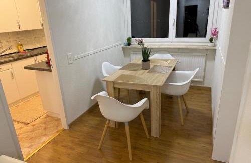 Nussbaumen Apartamento | Skyline Retreat Jedes Zimmer mit TV