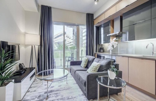 Toronto Entertainment District Apartamento | Skyline Suites - Next to MTCC, ACC & CN Tower