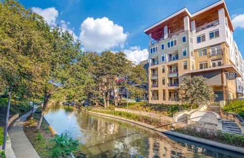 Downtown San Antonio Condominio | Skyline View Apt Hotel on Riverwalk Free Parking