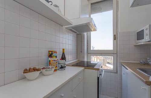 Porta Tenaglia Apartamento | Skyline view Biancamano 1 bdr with balcony by Rentopolis