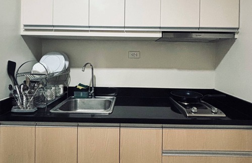 Iloilo Apartamento | Skyline Views & Serenity in the City