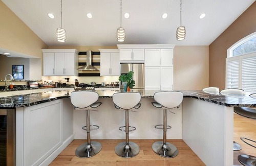 Mount Washington Casa | Skyline Views ★ Stunning Balconies ★ Luxe Home!