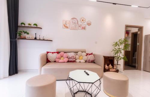 Tan Phu District Apartamento | Skylinked Villa in Celadon City- Căn Hộ có gara Xe Hơi Riêng