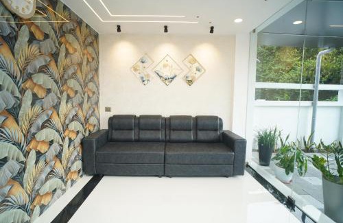 Alwaye Cabina | Skyluxe Airport Hotel