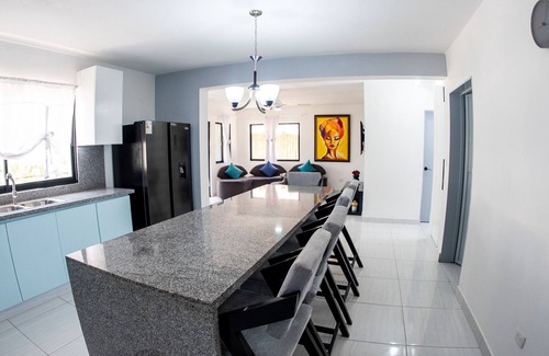 Puerto Plata Apartamento | Skylyght Suites Hotel. breakfast included. 28% off on restaurant and bar