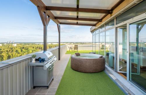 Imanta Apartamento | SkyPenthouse & SPA with FREE Parking