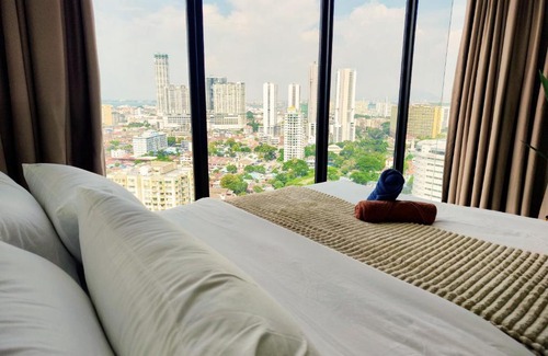 George Town Apartamento | SkyPool 2BR 9pax Premium Suite@Beacon @Georgetown @Penang