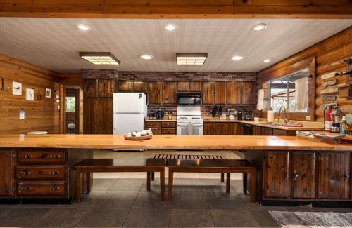 Wofford Heights Cabina | SkyRanch Log Cabin con impresionantes vistas en el bosque nacional Sequoia !!