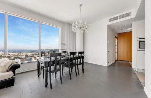 Maakri Apartamento | SkyResidence Luxury Apt With Amazing Panoram View