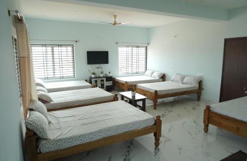 Mudigere Casa | SkyScape Homestay- near to falls ettina bhuja treaking, devaramane, bettadhabiraveshvara