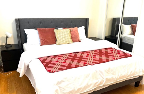 Port Coquitlam Casa | Skytrain Poco Beautifully Reno'd Ground Level Unit
