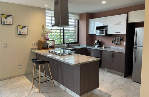 Providencia Apartamento | Skyview 3 Bedroom Penthouse / Daily Cleaning