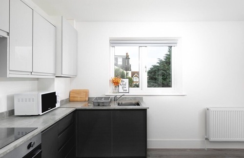 Enfield Casa | Skyvillion -Vineyard Court- Enfield 1Bed w/Balcony