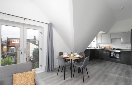 Enfield Apartamento | Skyvillion -vineyard Court- Enfield 1-dormitorio con balcón
