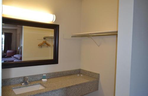 SeaTac Hotel | Skyway Inn - Seatac