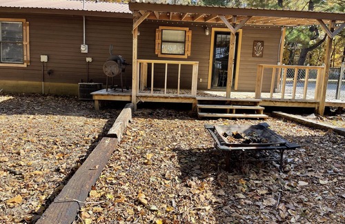Oxford Casa | Slab - Cabin near boat ramp and 20 mins to Oxford