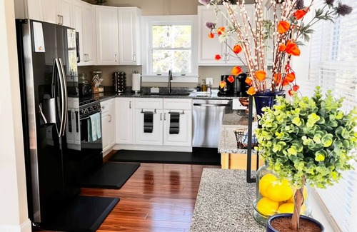 Corea Casa | Slack Tide Carriage House- Oceanfront & Brand new. Exceptional!