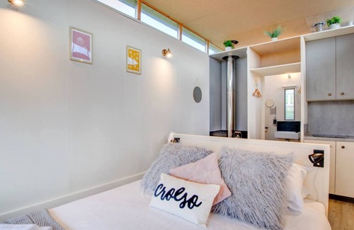 Cemmaes Casa | Slate Cabin - Caban Llechi