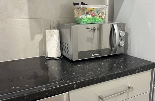 Waddon Apartamento | Sleek 2 Bed Oasis Croydon -Sunset views - Sleeps 6 - Family Friendly