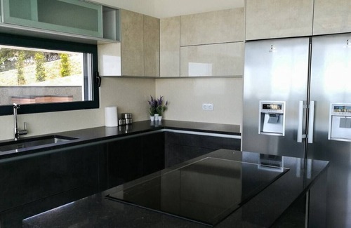 Cerro de Aguia Villa | Villa Tranquila en el Campo con Dos Piscinas, Fácil Acceso a la Playa en Paderne