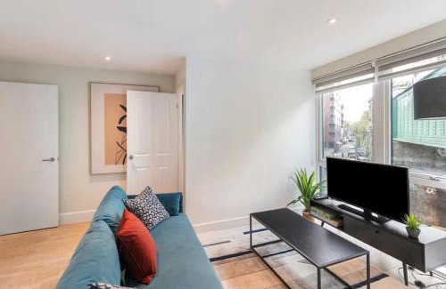 Elephant and Castle Apartamento | Sleek and Modern 2-BR 1 mile to Borough Market