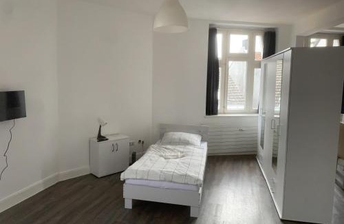 Troisdorf Apartamento | Sleek Apartment in Troisdorf