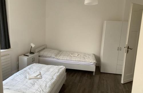Troisdorf Apartamento | Sleek Apartment in Troisdorf